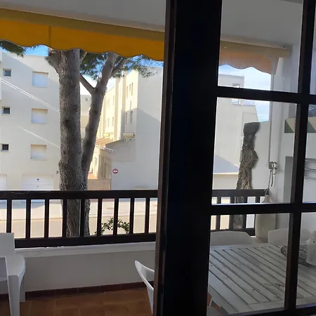 Amarres Con Piscina Hébergement de vacances L' Escala