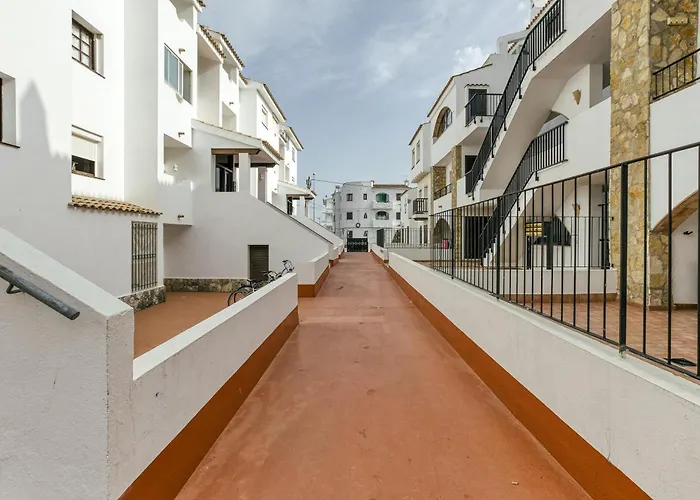 Amarres Con Piscina Hébergement de vacances *